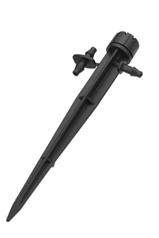 Wetta Adjustable Spray Jet on Stake